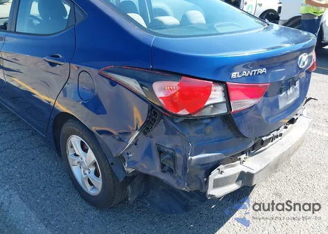 2015 Hyundai Elantra Se из США, поврежденный, VIN 5NPDH4AE1FH644341